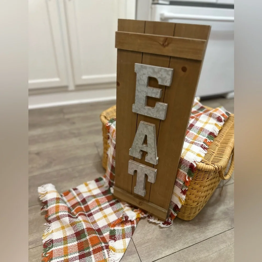 N/A rustic wooden